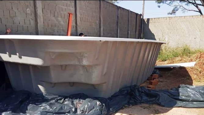 Piscina de quase 300 quilos é recuperada em Araraquara