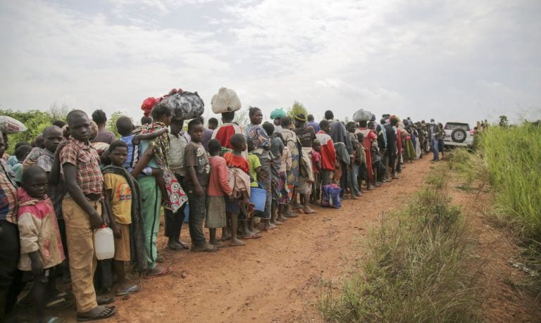 Número de refugiados no mundo chega a 82,4 milhões e bate de recorde de deslocação, diz Acnur