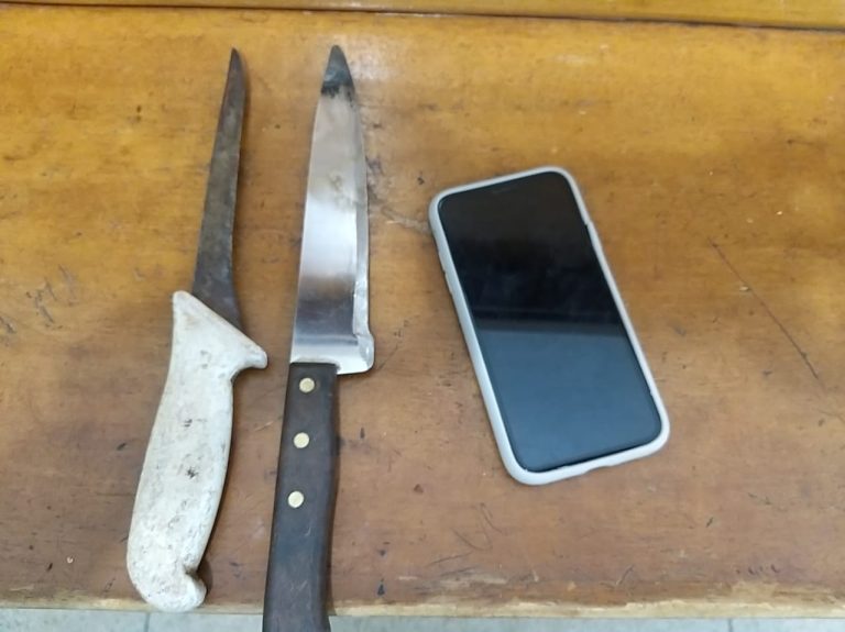 Suspeito é preso após celular roubado tocar durante abordagem policial