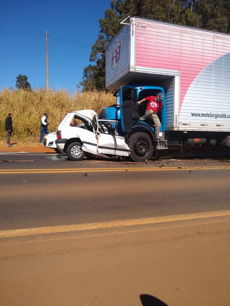 Acidente deixa um morto na rodovia Armando de Sales Oliveira