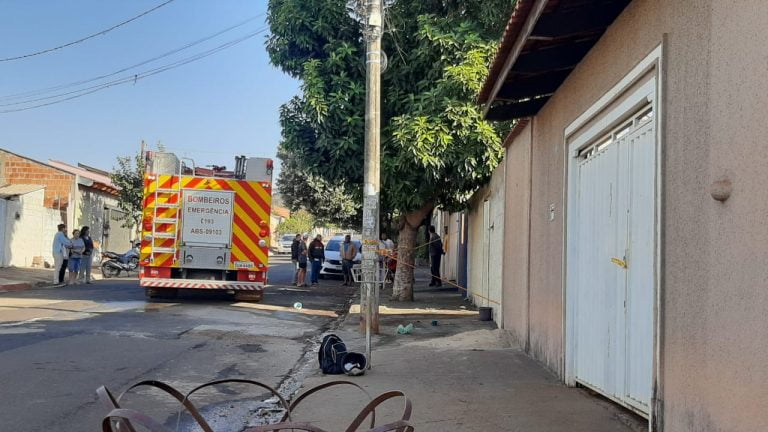 Após brigar com a mãe, homem incendeia casa na Zona Oeste de Ribeirão