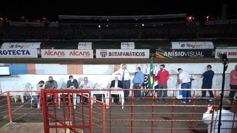 Conselho expulsa Gérson Engrácia e Botafogo vai cobrar prejuízo na Justiça