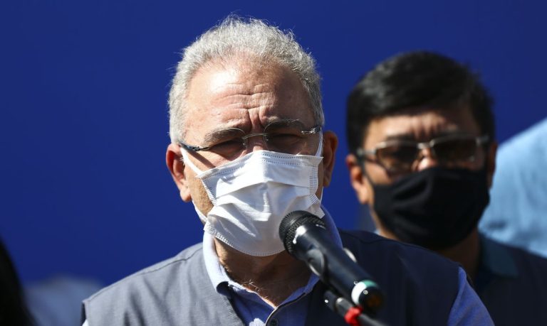 Vacinação | Intervalo de aplicação da Pfizer deve ser reduzido em setembro, diz Queiroga