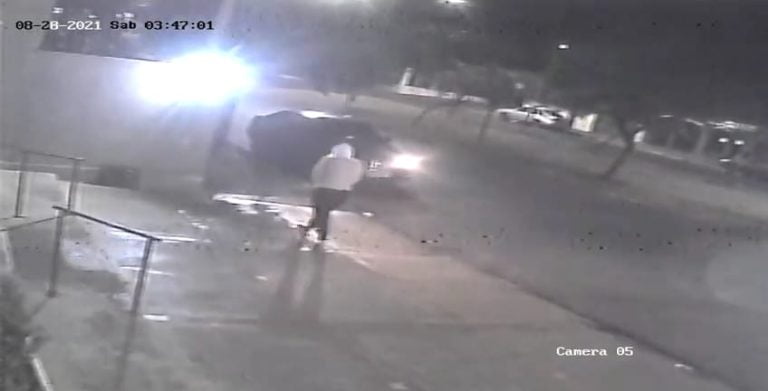 Vídeo| Mulher pula de carro em movimento após ser agredida e forçada a entrar no veículo