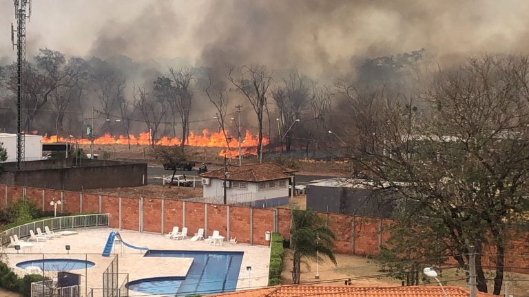 HELLBEIRÃO | Fogo atinge posto de gasolina, usinas e transforma região em amostra grátis do inferno