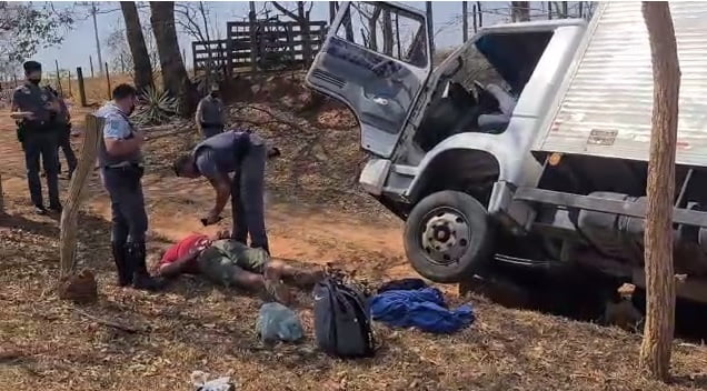 Polícia Militar recupera carga de agrotóxicos avaliada em 1 milhão de reais em Jales