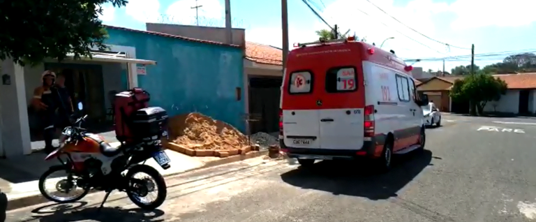 Idoso fica inconsciente depois de cair de telhado em Ribeirão