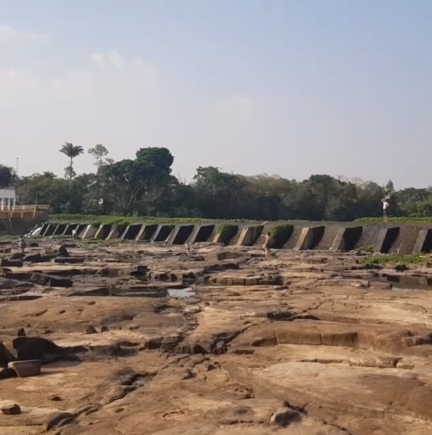 Vídeo | Rio Mogi-Guaçu sofre com a estiagem e Cachoeira do Emas seca em Pirassununga