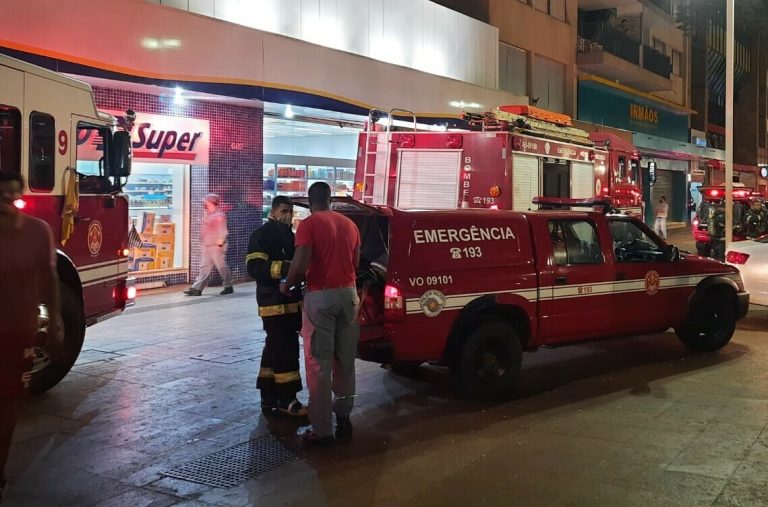 Apartamento no calçadão de Ribeirão pega fogo