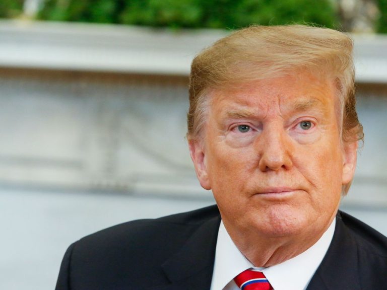 Trump anuncia tarifa adicional de 100% sobre produtos da China; veja motivo