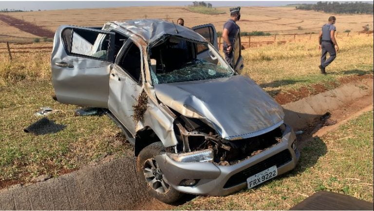 Ladrão sofre acidente após roubar caminhonete em Ribeirão