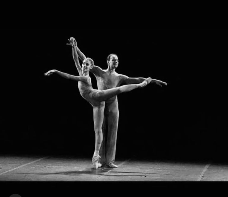 Morre, aos 51 anos, bailarino Elydio Antonelli, vítima de câncer