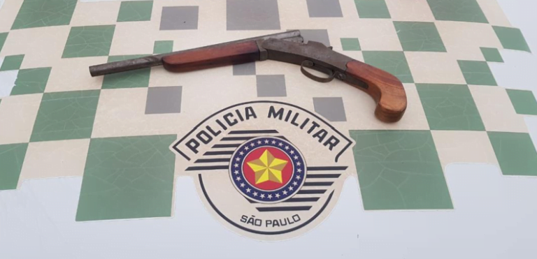 Pedreiro é preso por posse irregular de arma de fogo em Penápolis-SP
