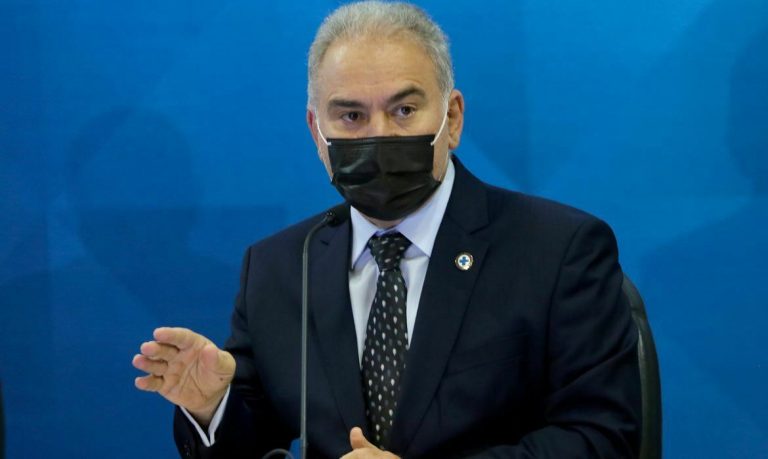 Resultado de exame de covid-19 do ministro Queiroga continua positivo