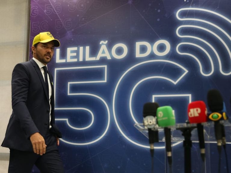 Com mais competição, provavelmente preço do 5G será mais barato que 4G, diz Faria