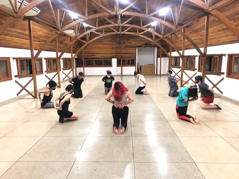 Teatro Municipal de Ribeirão Preto recebe espetáculo “A Náusea”