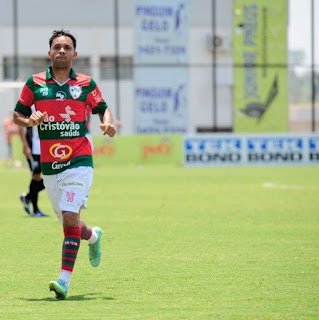 Atacante Léo Castro troca Ferroviária pela Portuguesa em definitivo