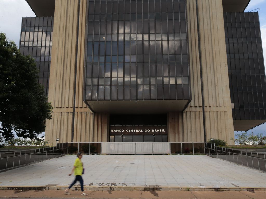 Simpala: Banco Central decreta liquidação de crédito e consórcios