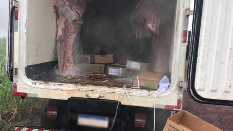 Caminhão carregado de carnes é roubado em Sertãozinho