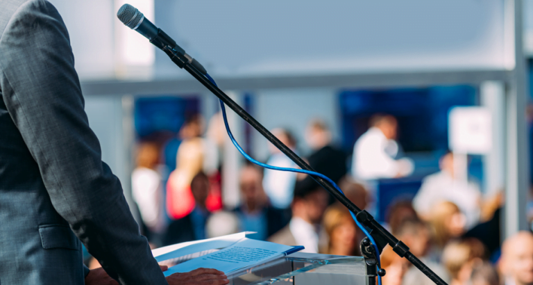 Brasileiro desconfia de discurso de empresas