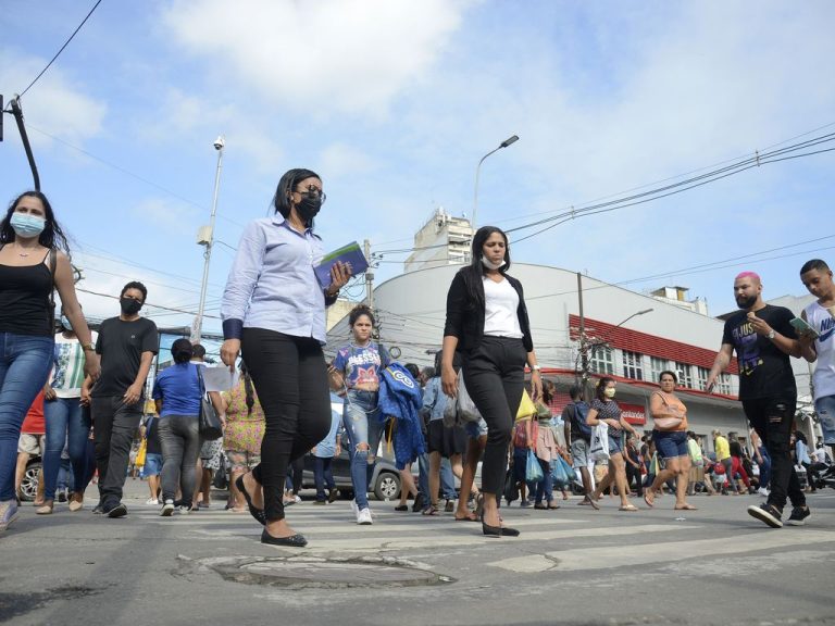 “Podemos chegar em fevereiro e não ter condição sanitária nenhuma de realizar o carnaval” diz Renato Kfouri