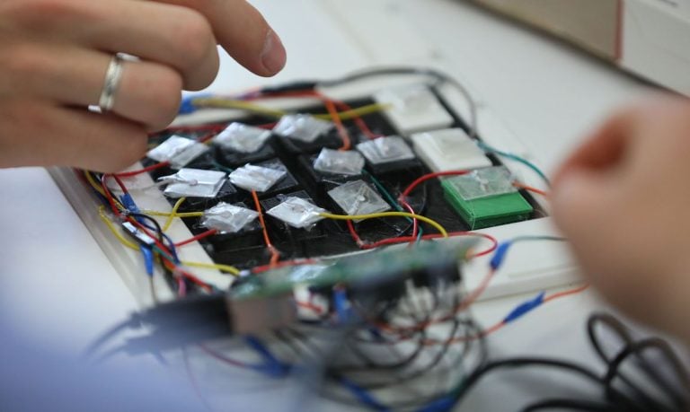 Sistema eletrônico de votação tem 5 pontos vulneráveis, nenhum grave, diz TSE