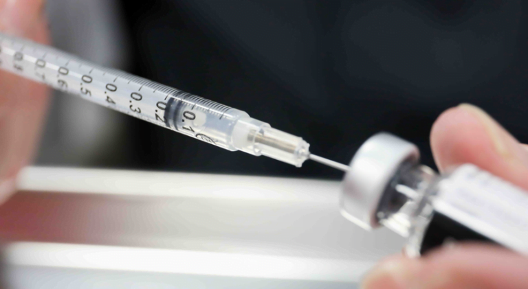 Vacina da Pfizer apresenta segurança e eficácia em pessoas de 12 a 15 anos