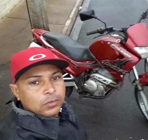 Motociclista fica em estado grave após ser atingido por linha de cerol em Barretos