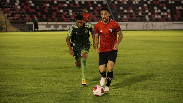 Sob chuva, Botafogo SA empata jogo-treino contra o Velo