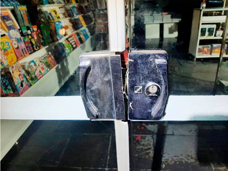 Ladrão é preso, sai da delegacia e já tenta furtar outra loja