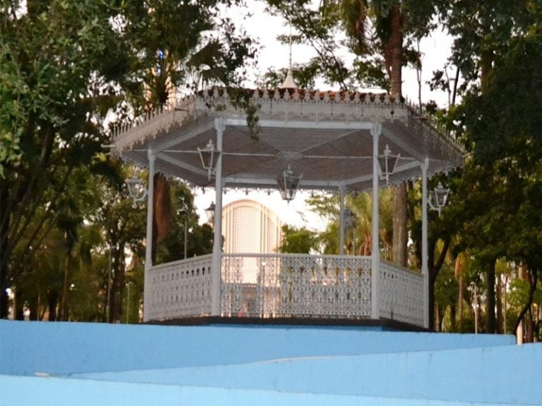 Estudante sofre tentativa de estupro no coreto da Praça Central de Matão