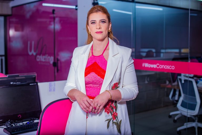 Ana Pink descumpre medida cautelar e volta à prisão