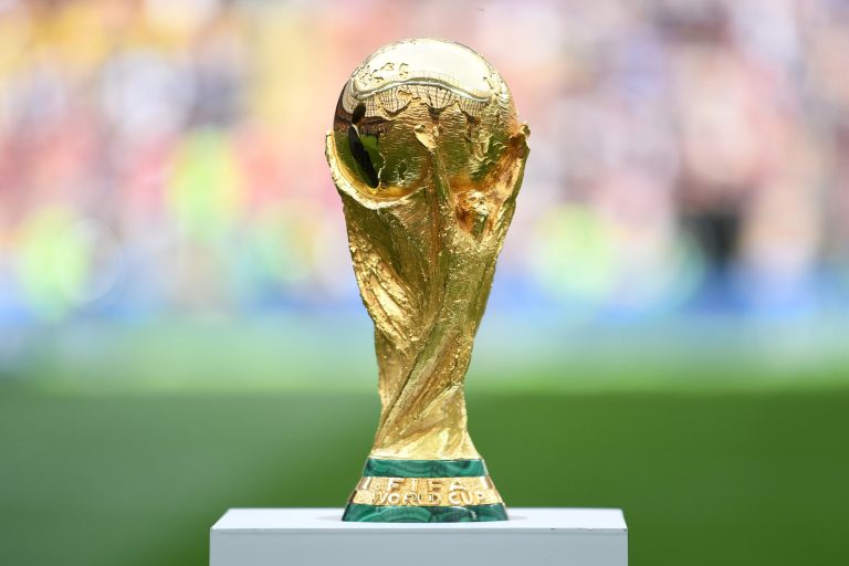 Fifa confirma classificação da Polônia na repescagem após excluir Rússia da Copa