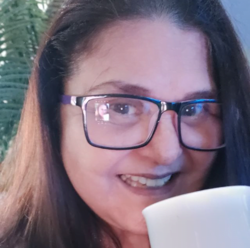 Elizangela confirma que não tomou vacina anticovid e usa oxigênio após internação