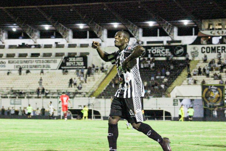 Show de bola: Comercial vence mais uma e continua líder da Série A3