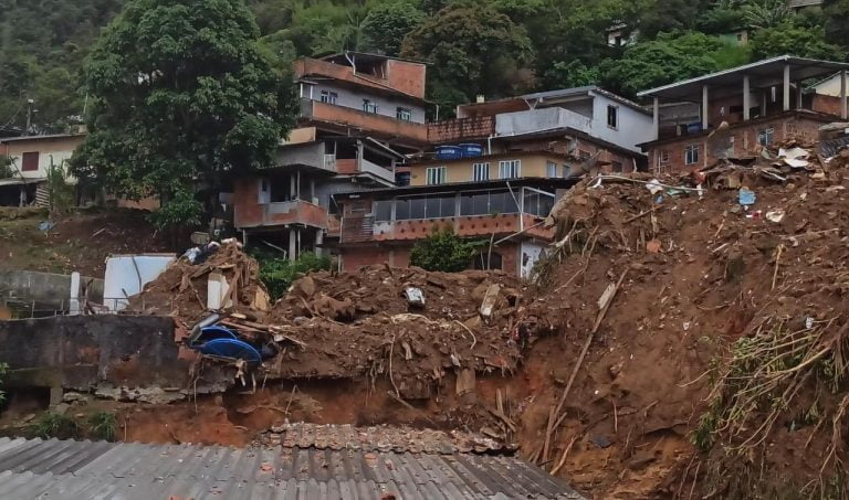 RJ: buscas por desaparecidos chegam ao 10º dia em Petrópolis, Região Serrana