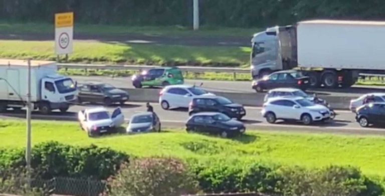 Três acidentes em sequência com vítimas no Anel Viário Sul de Ribeirão