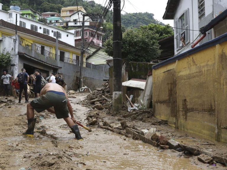 Oi adia pagamento de contas e oferece pacote de internet grátis em Petrópolis