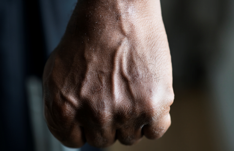 Negros são os mais abordados pela polícia no Rio, afirma pesquisa