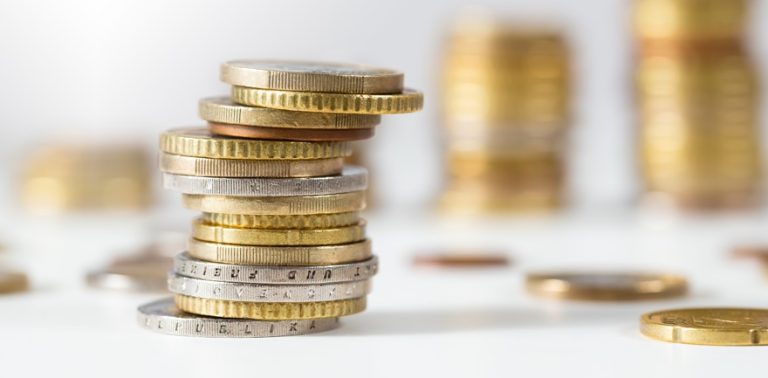 Os melhores salários estão nos setores financeiro e de informática