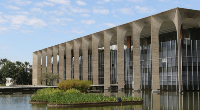 Tensão entre Brasil e Israel cresce após fala de ministro israelense sobre Lula; entenda