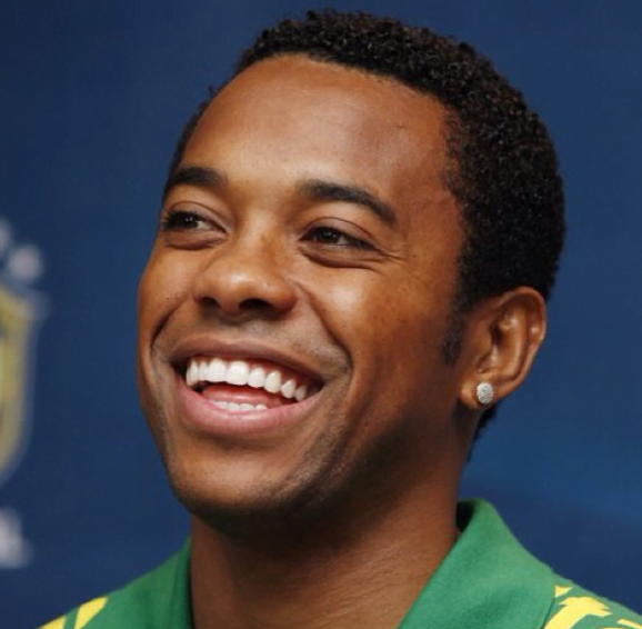 Justiça de Milão envia ao Brasil pedido de extradição de Robinho após condenação