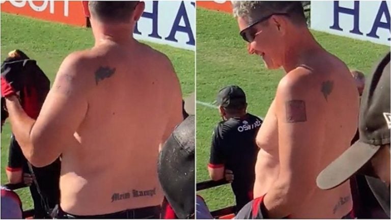 Torcedor com tatuagens nazistas é expulso de estádio em Pelotas (RS)