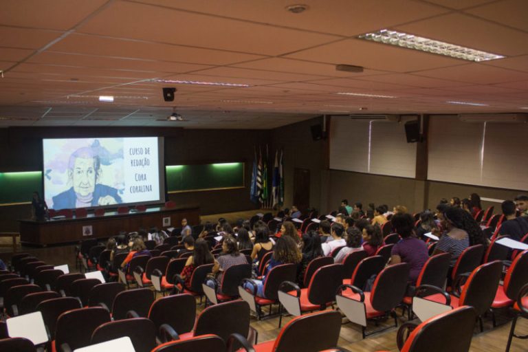 Curso de Redação Cora Coralina está com inscrições abertas até 31 de março