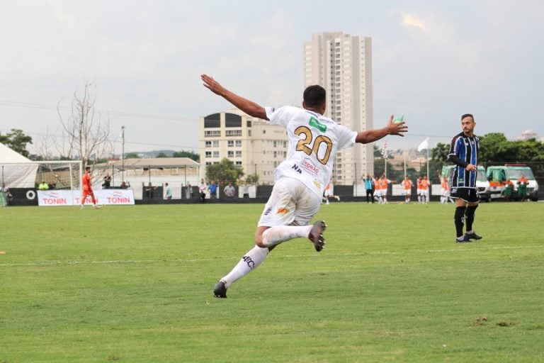 Em virada histórica, Comercial massacra o São Bernardo