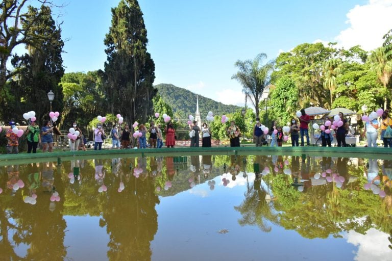 Dia da Mulher: Petrópolis faz homenagem às vítimas das chuvas