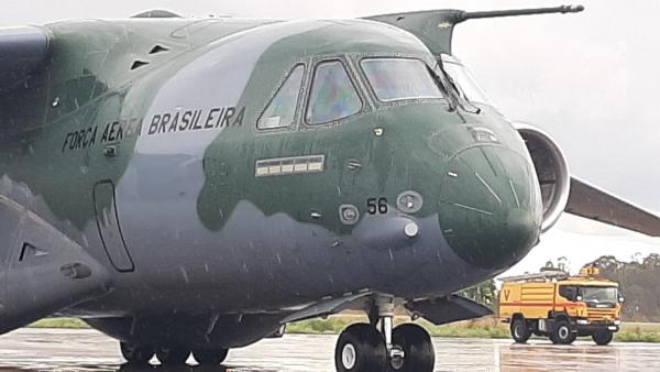 FAB confirma envio de avião para resgate de brasileiros na Polônia