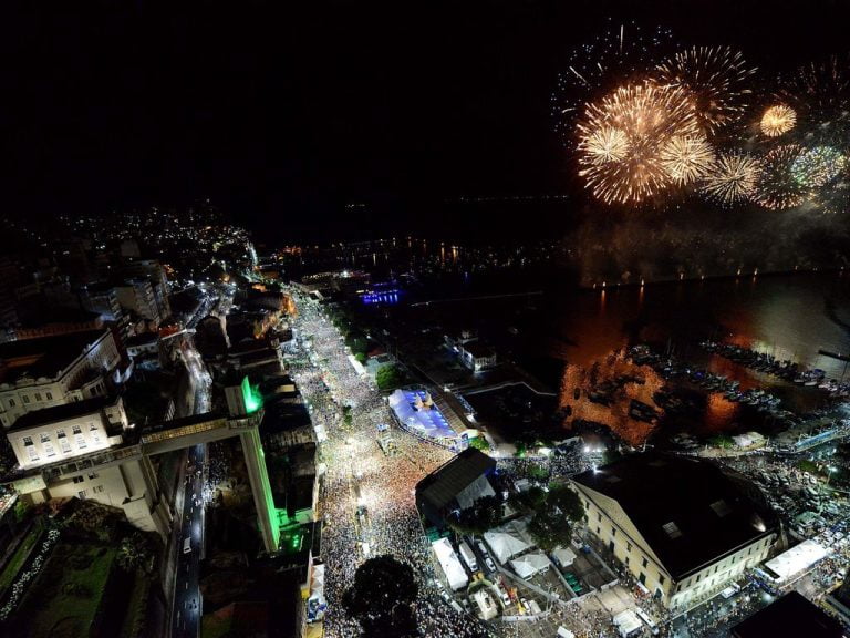 Salvador completa 473 anos de historia e pura brasilidade
