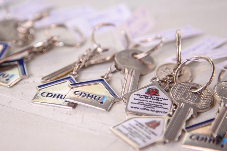 Devo, não nego…CDHU diz que 75 mil contratos estão inadimplentes.