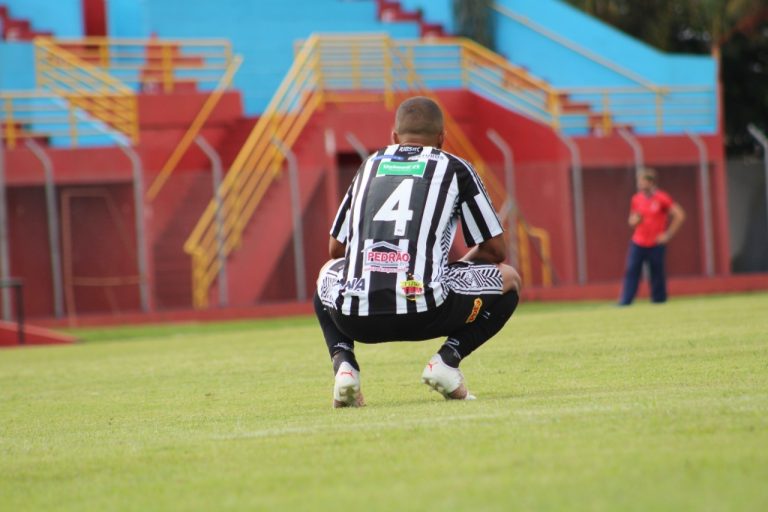 Espetáculo de desrespeito e desorganização do União Suzano cancela o jogo do Comercial e do Suzano